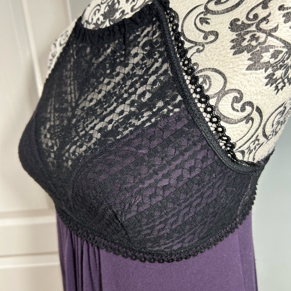 Adore ME size medium Purple Lace chemise - Picture 2 of 4